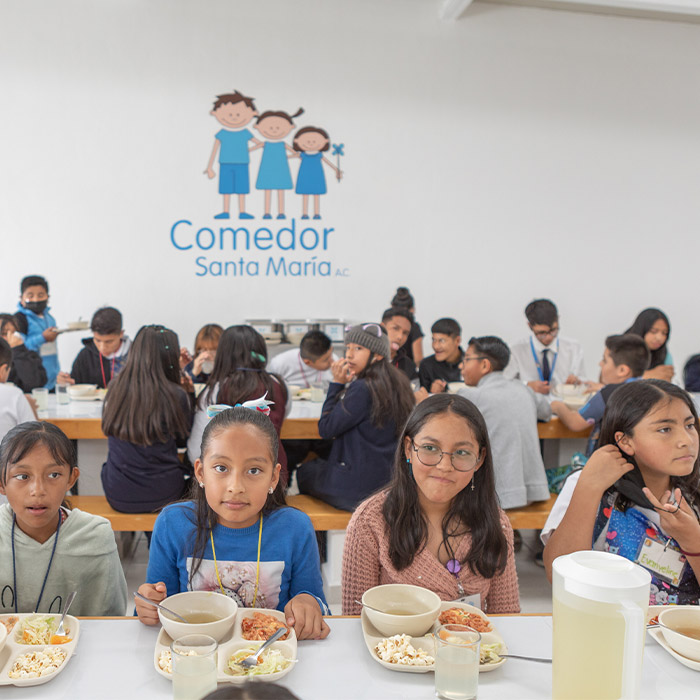 foto niños abrazándose