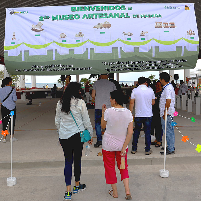 foto niños abrazándose
