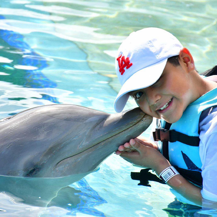 foto niños abrazándose