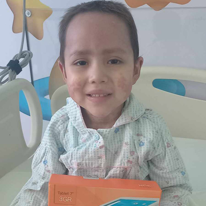 foto niños abrazándose